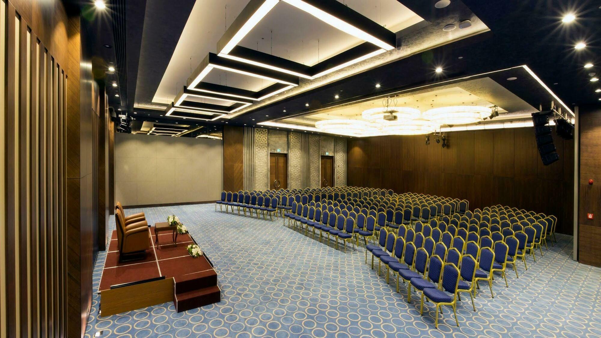 Grand Harilton Otel 5*